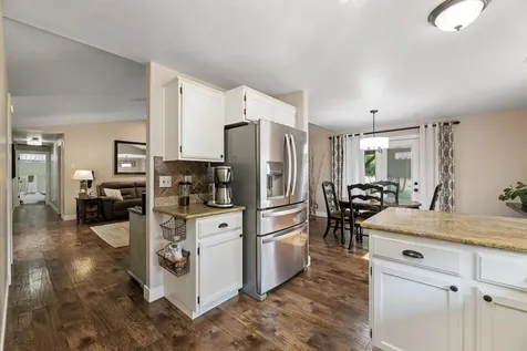 203 Edgerton Lane Wolf Creek OR 97497