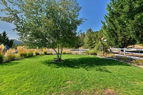 203 Edgerton Lane Wolf Creek OR 97497