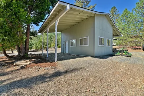 203 Edgerton Lane Wolf Creek OR 97497