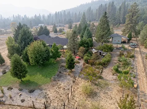 203 Edgerton Lane Wolf Creek OR 97497