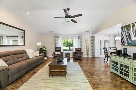203 Edgerton Lane Wolf Creek OR 97497