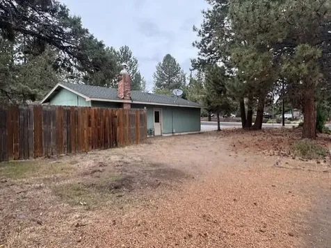 1737 NE Wells Acres Road Bend OR 97701
