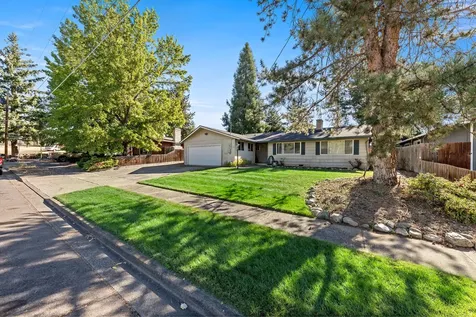 1744 Concord Way Medford OR 97504