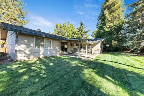 1744 Concord Way Medford OR 97504