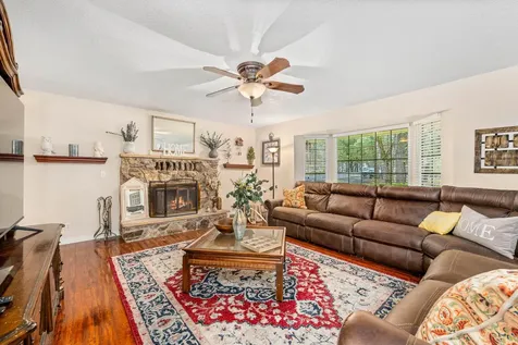 310 Surrey Drive Grants Pass OR 97526