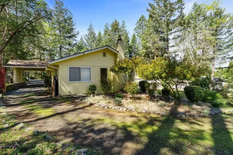 310 Surrey Drive Grants Pass OR 97526