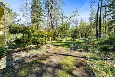 310 Surrey Drive Grants Pass OR 97526