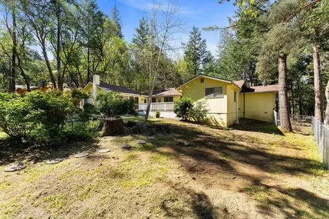 310 Surrey Drive Grants Pass OR 97526
