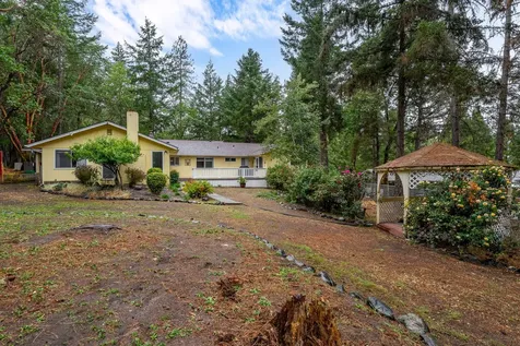 310 Surrey Drive Grants Pass OR 97526