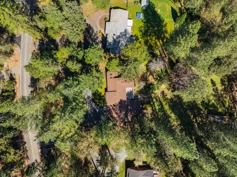 310 Surrey Drive Grants Pass OR 97526