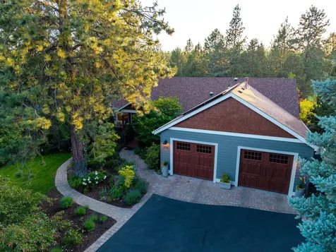 2755 NW Champion Circle Bend OR 97703