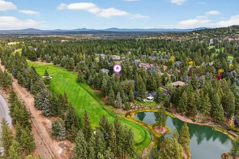 2755 NW Champion Circle Bend OR 97703