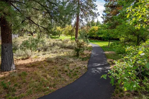 60523 Hedgewood Lane Bend OR 97702