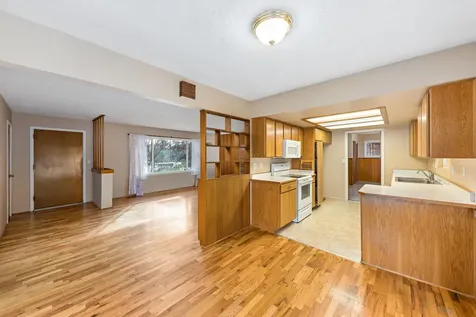 1533 Lenora Drive Medford OR 97504