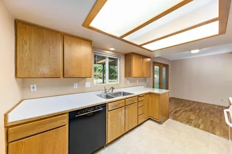 1533 Lenora Drive Medford OR 97504