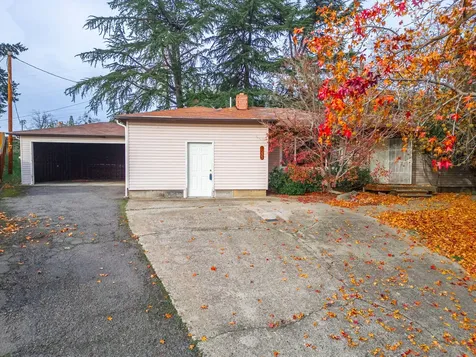 1533 Lenora Drive Medford OR 97504