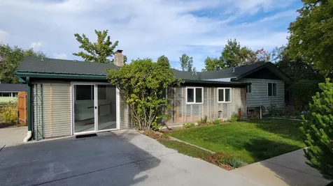 320 SW Beaver Street Prineville OR 97754
