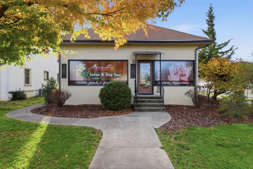 147 N Holly Street Medford OR 97501