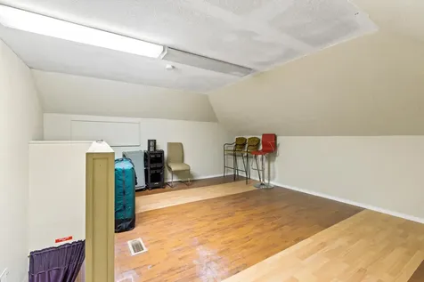 147 N Holly Street Medford OR 97501