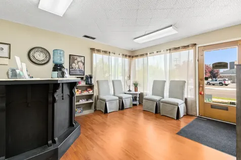147 N Holly Street Medford OR 97501