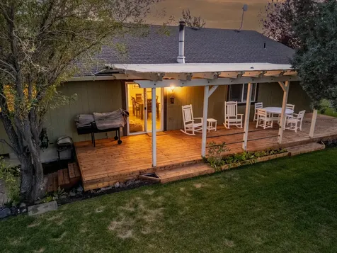 25252 Raven Lane Bend OR 97701