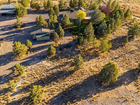 25252 Raven Lane Bend OR 97701