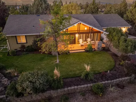 25252 Raven Lane Bend OR 97701