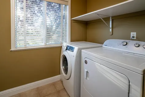 25252 Raven Lane Bend OR 97701
