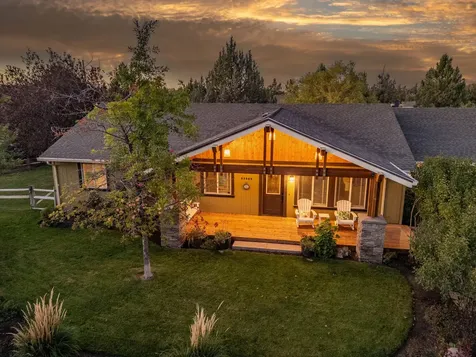 25252 Raven Lane Bend OR 97701