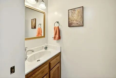 1266 La Loma Drive Medford OR 97504