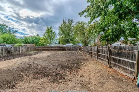 820 Newtown Street Medford OR 97501