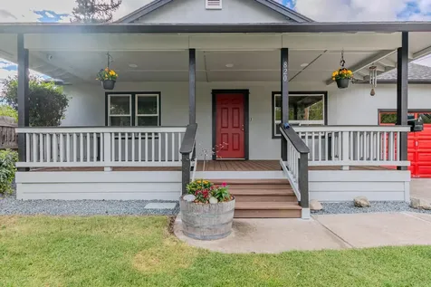 820 Newtown Street Medford OR 97501