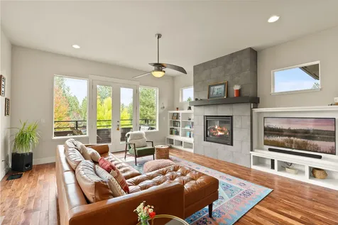 2742 NW Rainbow Ridge Drive Bend OR 97703