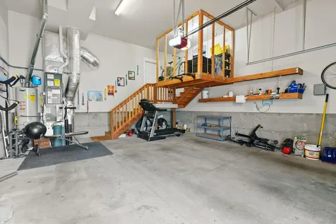 2742 NW Rainbow Ridge Drive Bend OR 97703
