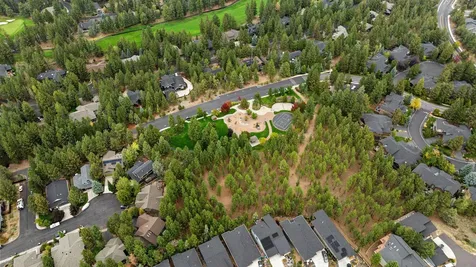 2742 NW Rainbow Ridge Drive Bend OR 97703