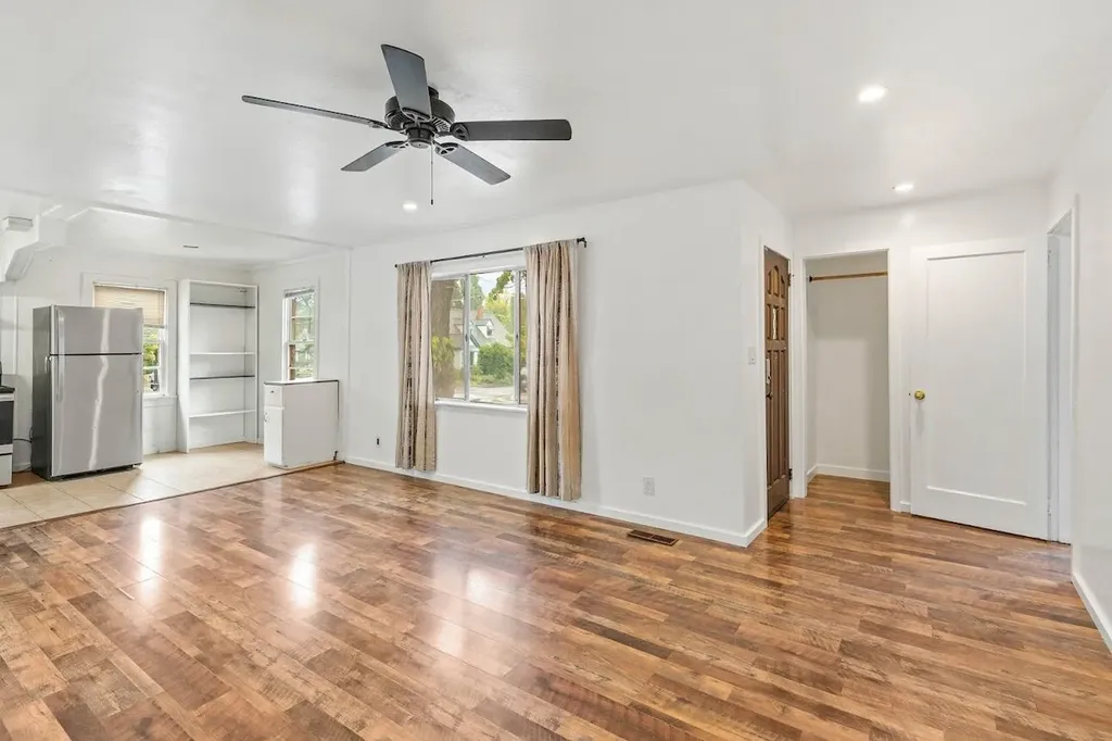 1104 Reddy Avenue Medford OR 97504