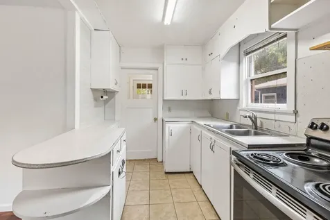 1104 Reddy Avenue Medford OR 97504