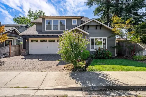 331 NE Fetzner Street Grants Pass OR 97526