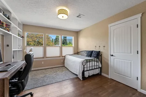 331 NE Fetzner Street Grants Pass OR 97526