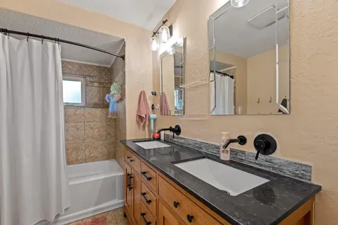 331 NE Fetzner Street Grants Pass OR 97526