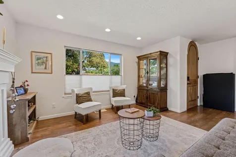 331 NE Fetzner Street Grants Pass OR 97526