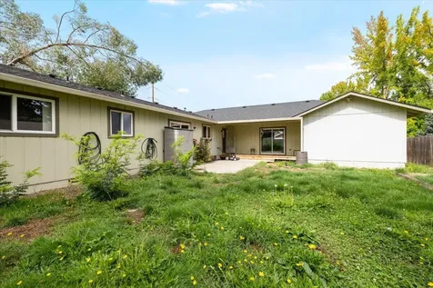 101 Sky Crest Drive Grants Pass OR 97527