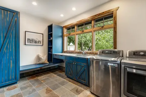 66240 White Rock Loop Bend OR 97703