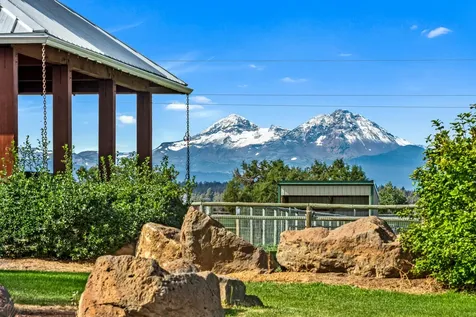 66240 White Rock Loop Bend OR 97703
