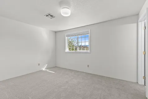 233 Clay Street Ashland OR 97520