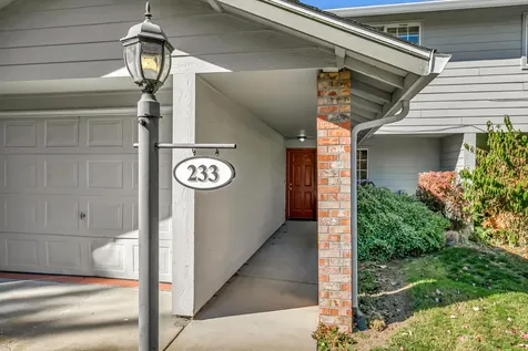 233 Clay Street Ashland OR 97520