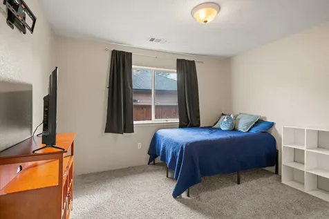 570 Bachand Circle Central Point OR 97502