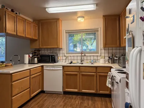 546 Laurel Street Central Point OR 97502