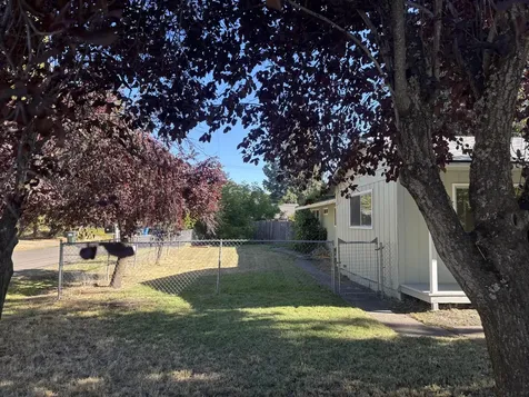 124 Paxon Avenue Eagle Point OR 97524