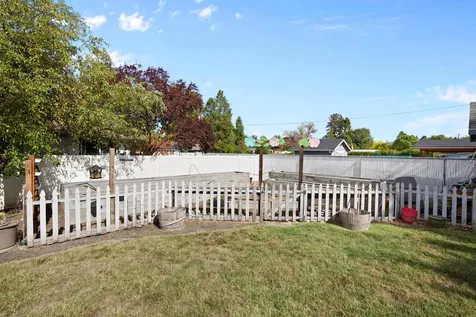 990 Janes Road Medford OR 97501